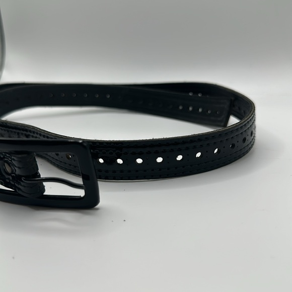 Black vegan leather fashion belt size small - Picture 3 of 3